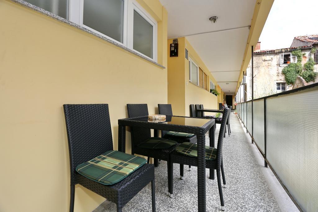 Luxury Town Center Apartments Zadar Bagian luar foto