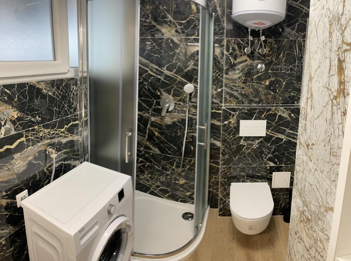 Luxury Town Center Apartments Zadar Bagian luar foto